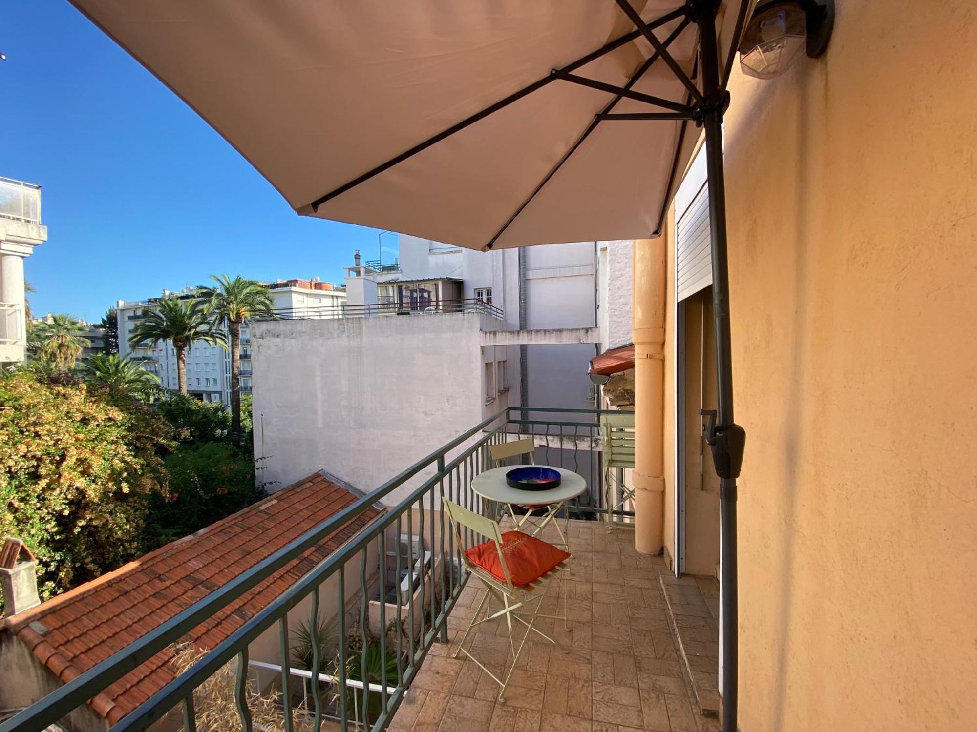 Tres Bel Entierement Renove - 2mn Croisette Appartement